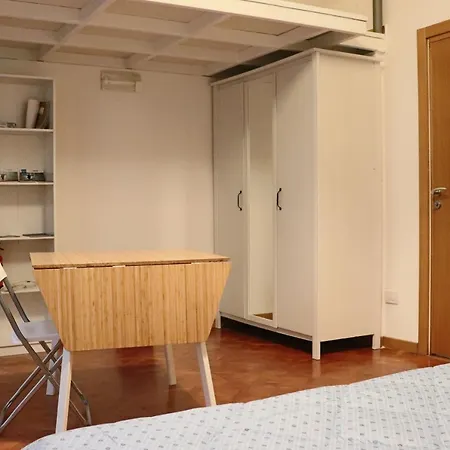 Apartament The Singer's House Bari