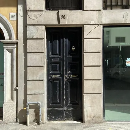 Apartman The Singer's House Bari